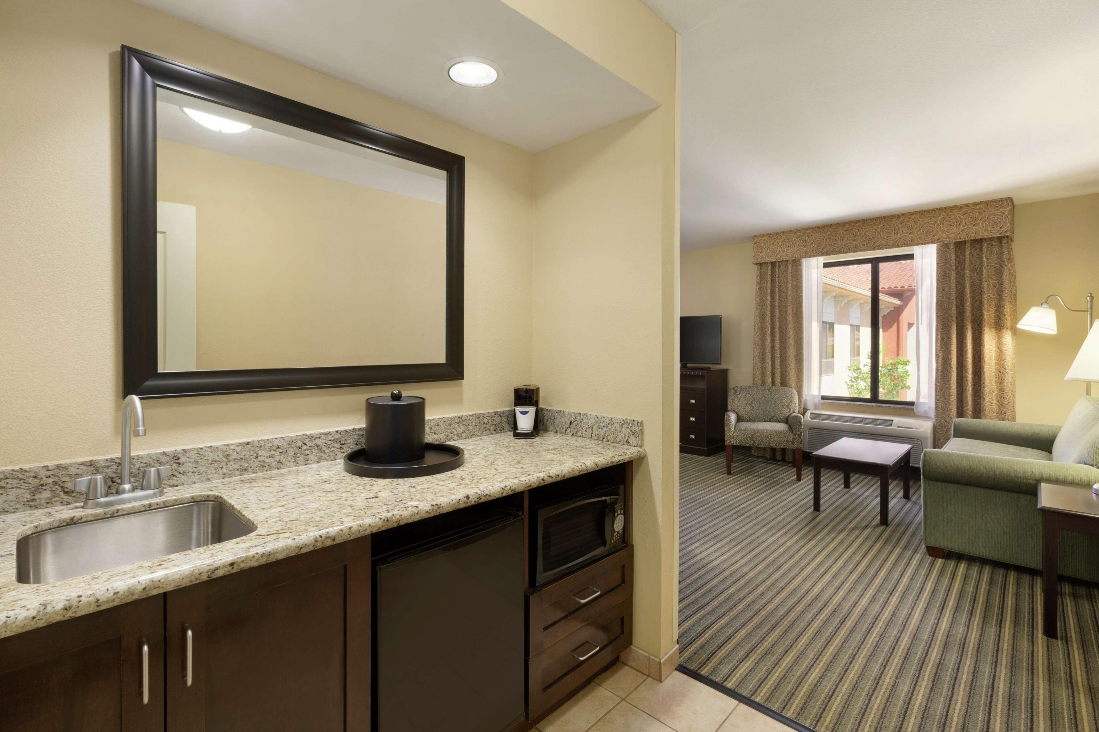 Hampton Inn & Suites Thousand Oaks Dış mekan fotoğraf